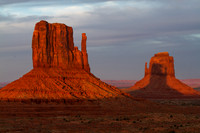 mittens shadow, monument valley